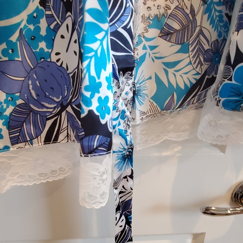 Blue Floral Satin Robe - Picture 4 of 4